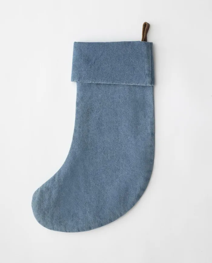Accessories Women The Great The Solid Denim Stocking Medium Denim