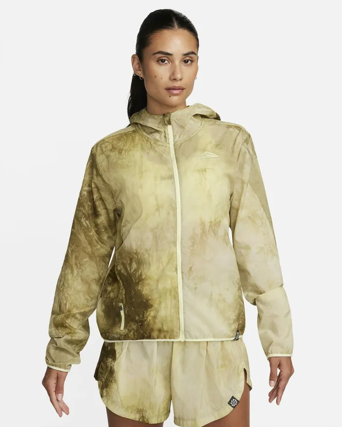 All Clothing Women Nike Repel Neutral Oliveluminous Greenluminous Green