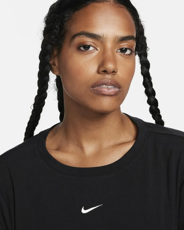 All Clothing Women Nike Sportswear Essential Blacksail