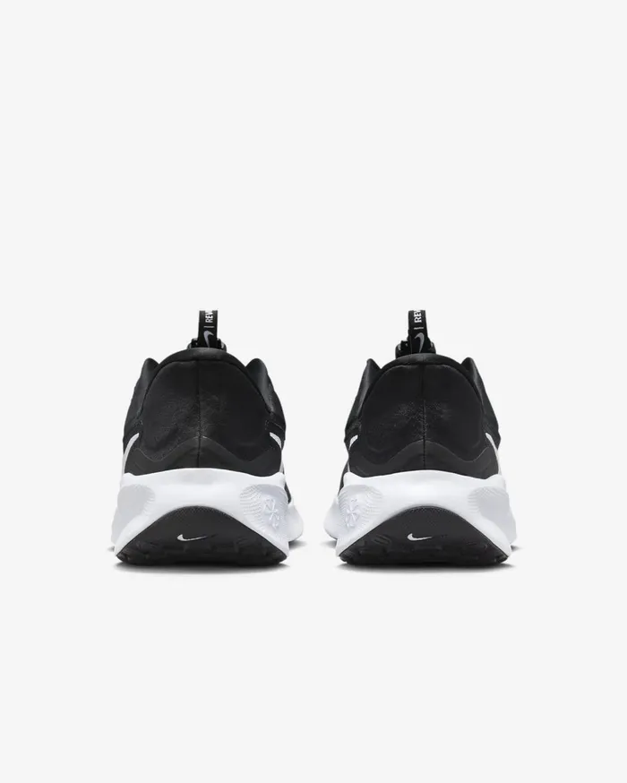 All Shoes Men Nike Revolution 7 EasyOn Blackwhite