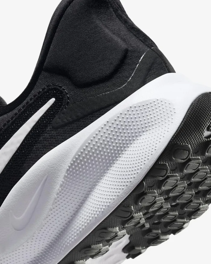 All Shoes Men Nike Revolution 7 EasyOn Blackwhite