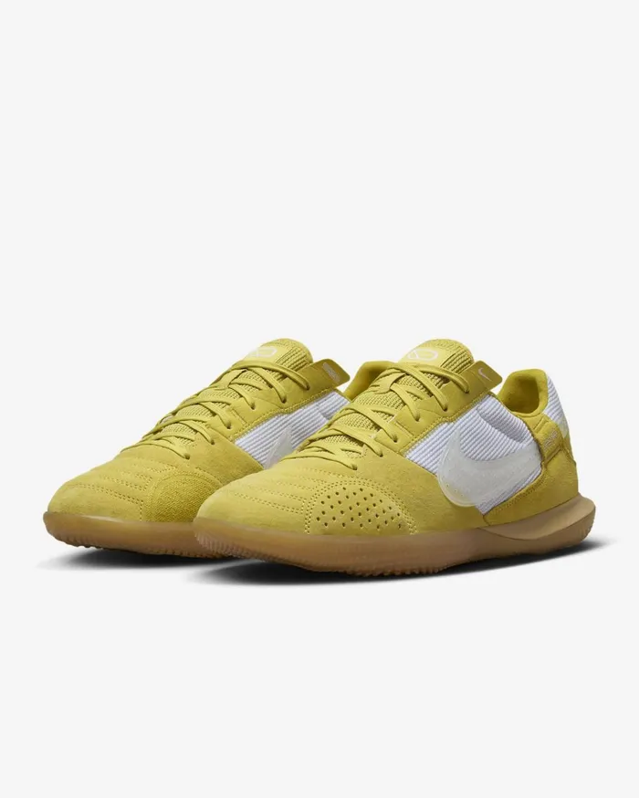 All Shoes WomenMen Nike Streetgato Saturn Goldgum Light Brownwhite