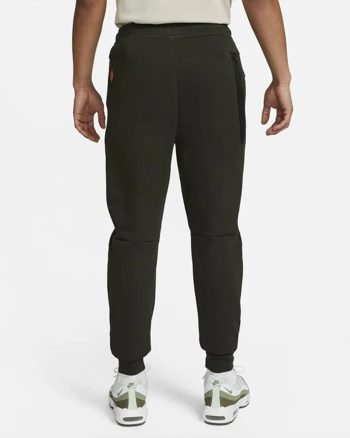 All Sports Men Nike FC Barcelona Tech Fleece Sequoiawhite