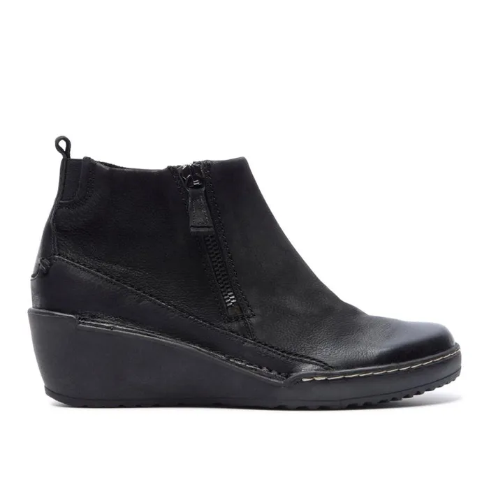 Carl Scarpa MAEVE BLACK LEATHER ANKLE BOOTS Women Leather Ankle Boots