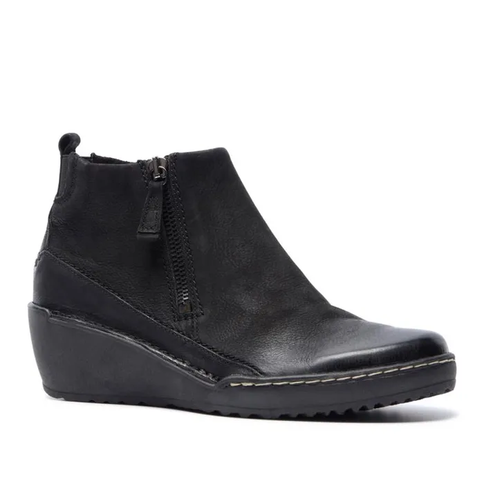 Carl Scarpa MAEVE BLACK LEATHER ANKLE BOOTS Women Leather Ankle Boots
