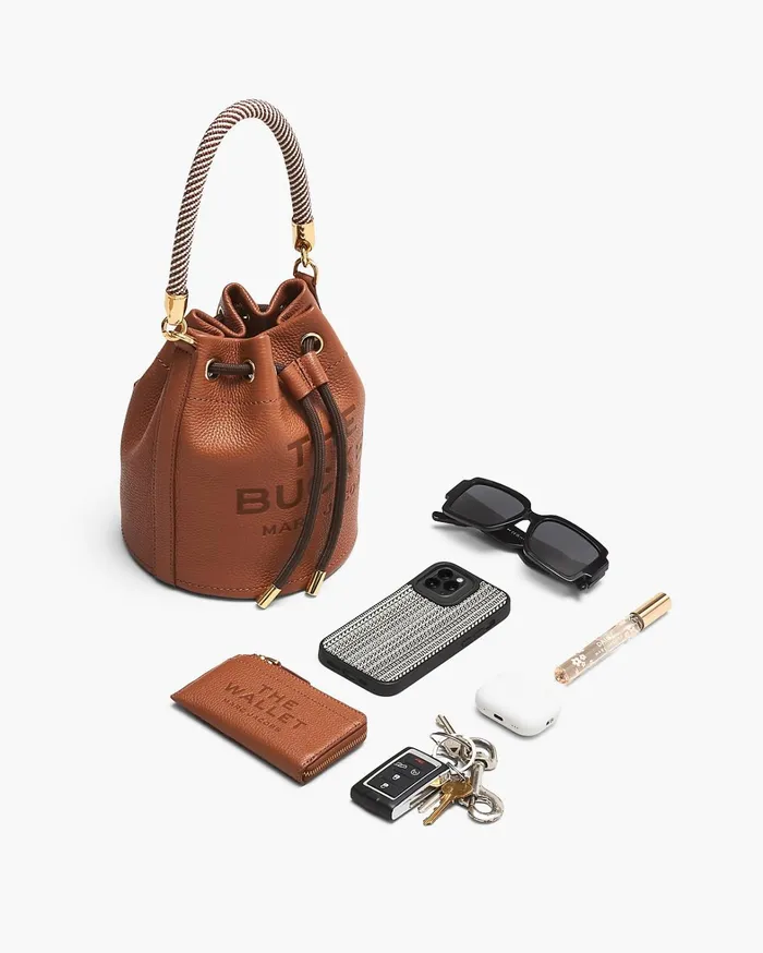 Marc Jacobs Crossbody Bags Women The Leather Bucket Bag Camel