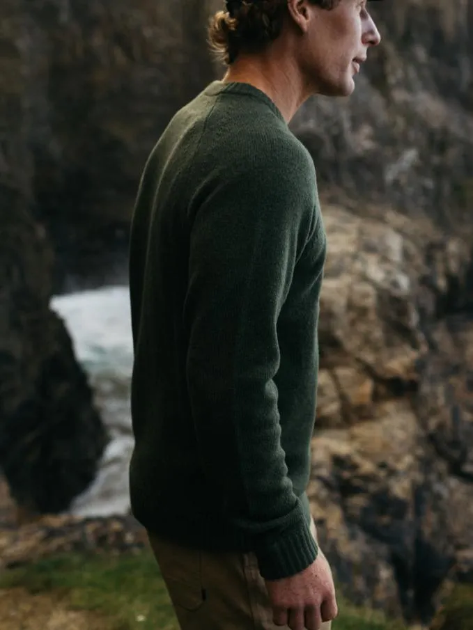 Men Tern Crew Jumper Olive Finisterre Knitwear