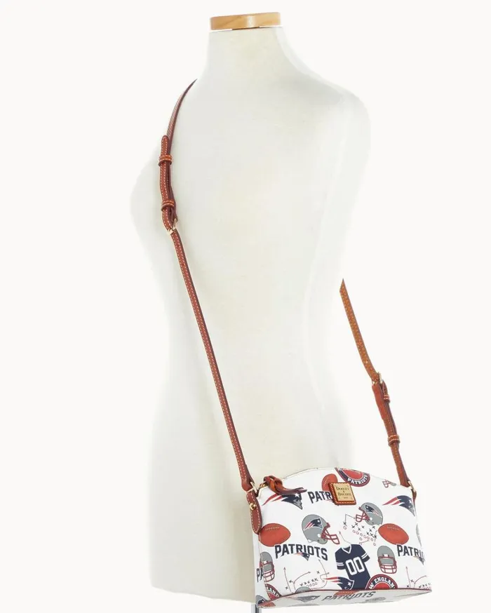 NFL Patriots Suki Crossbody Patriots Women Dooney and Bourke Crossbodies NFL Patriots Suki Crossbody Patriots Women Dooney and Bourke Crossbodies