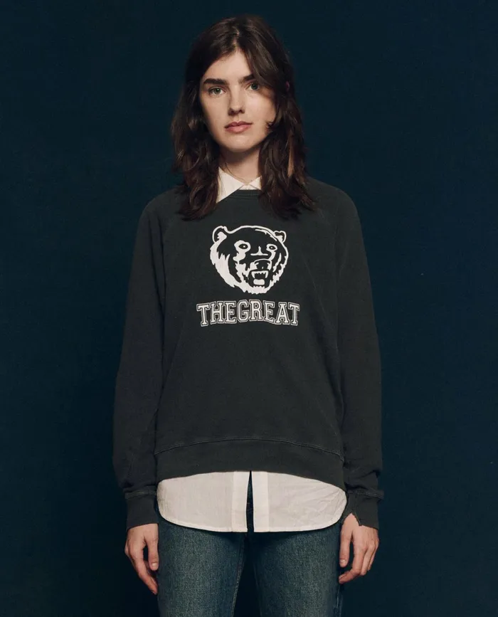 Novelty Tees and Sweats Women The Great The College Sweatshirt Graphic Washed Black With Bear Graphic Novelty Tees and Sweats Women The Great The College Sweatshirt Graphic Washed Black With Bear Graphic