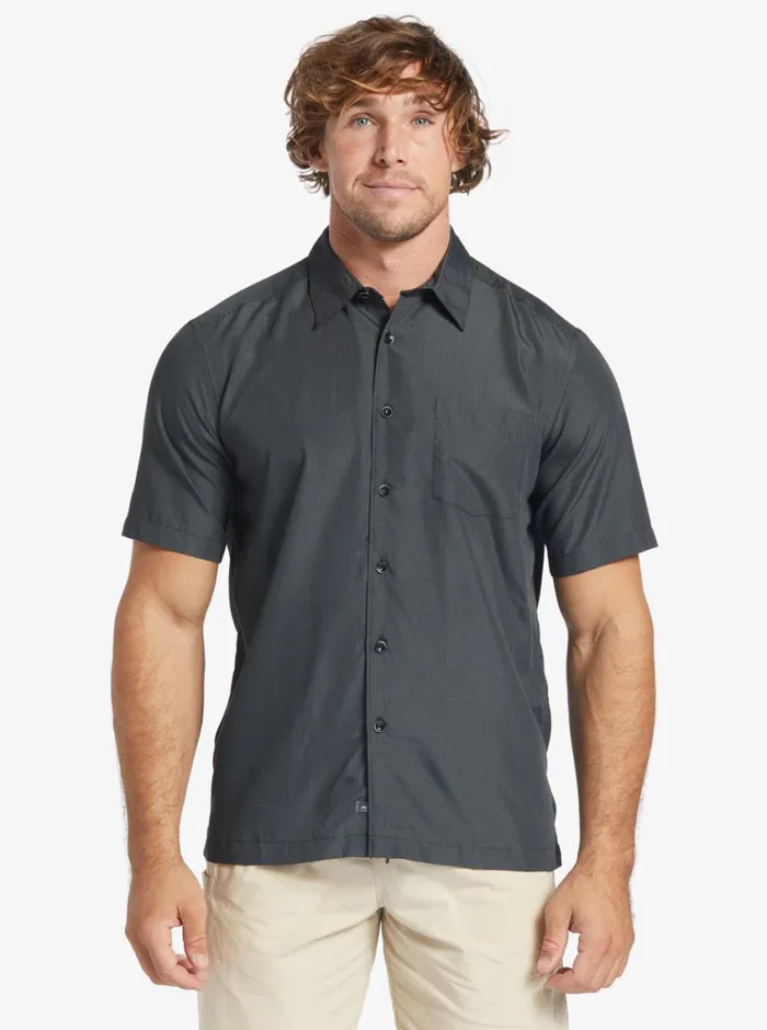 Quiksilver Kings Cliff Short Sleeve Shirt Black Kings Cliff MensWaterman Shirts and Polos Quiksilver Kings Cliff Short Sleeve Shirt Black Kings Cliff MensWaterman Shirts and Polos