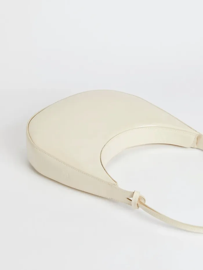 Reformation Shoulder Bags Medium Rosetta Shoulder Bag Milk Patent 8211 Women Reformation Shoulder Bags Medium Rosetta Shoulder Bag Milk Patent 8211 Women