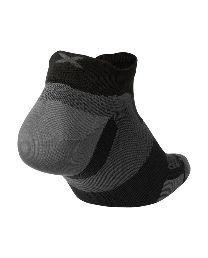 Socks Accessories 2XU Vectr Ultralight No Show Compression Socks