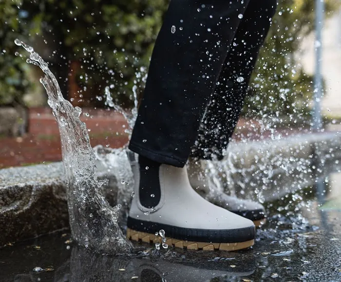 Sperry Boat Shoes Women Torrent Chelsea Matte Waterproof Rain Boot White Sperry Boat Shoes Women Torrent Chelsea Matte Waterproof Rain Boot White