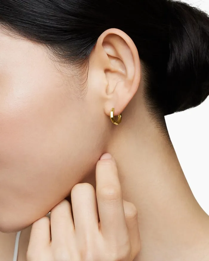Stax Faceted Huggie Hoop Earrings In 18K Yellow Gold 137mm Women David Yurman Hoop Stax Faceted Huggie Hoop Earrings In 18K Yellow Gold 137mm Women David Yurman Hoop