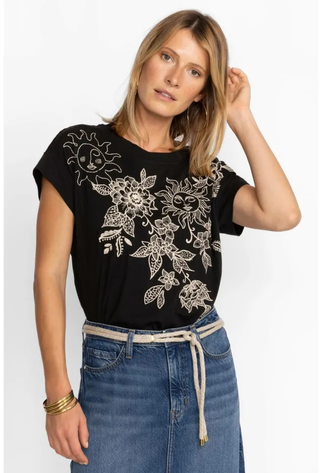 Women Addison Relaxed Tee Black Johnny Was Tops