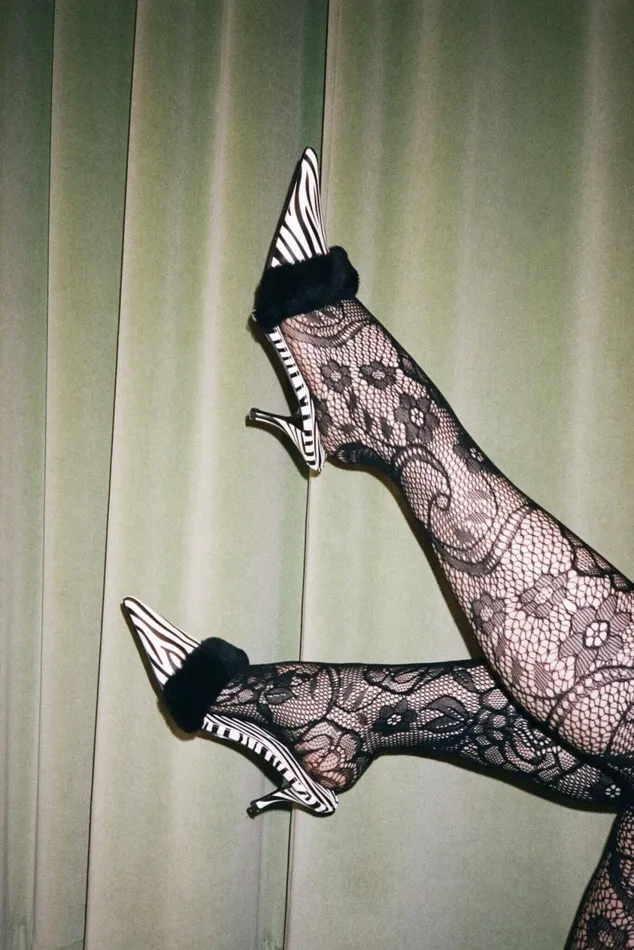 Women Jeffrey Campbell Mule TASTEFUL Black White Zebra