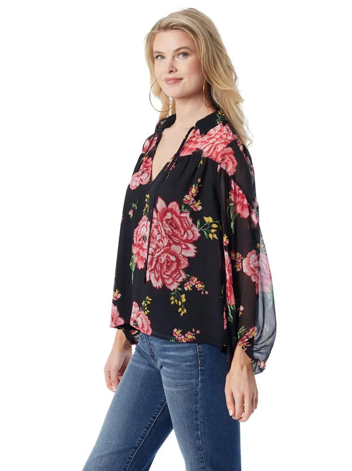 Women Jessica Simpson Tops and Tees Doris Blouse In Sketchy Roses